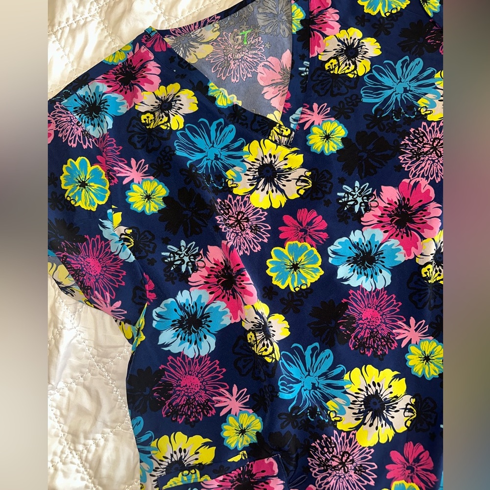 Floral Scrub Top